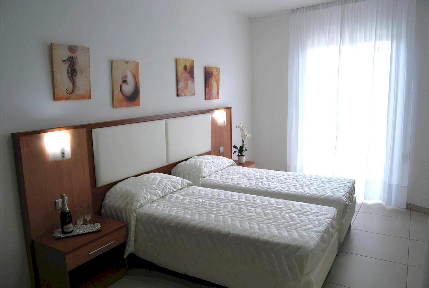 Eu Ropa Hotel Nereto ภายนอก รูปภาพ