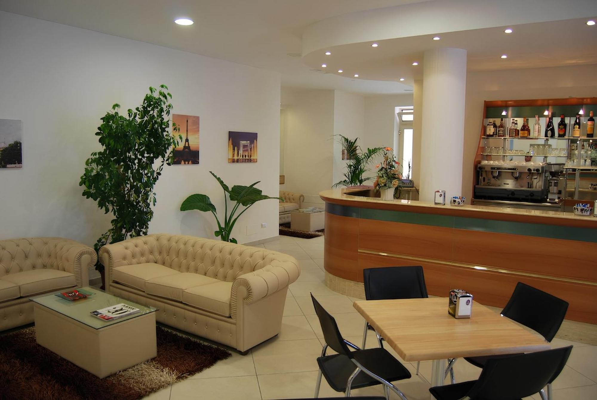 Eu Ropa Hotel Nereto ภายนอก รูปภาพ