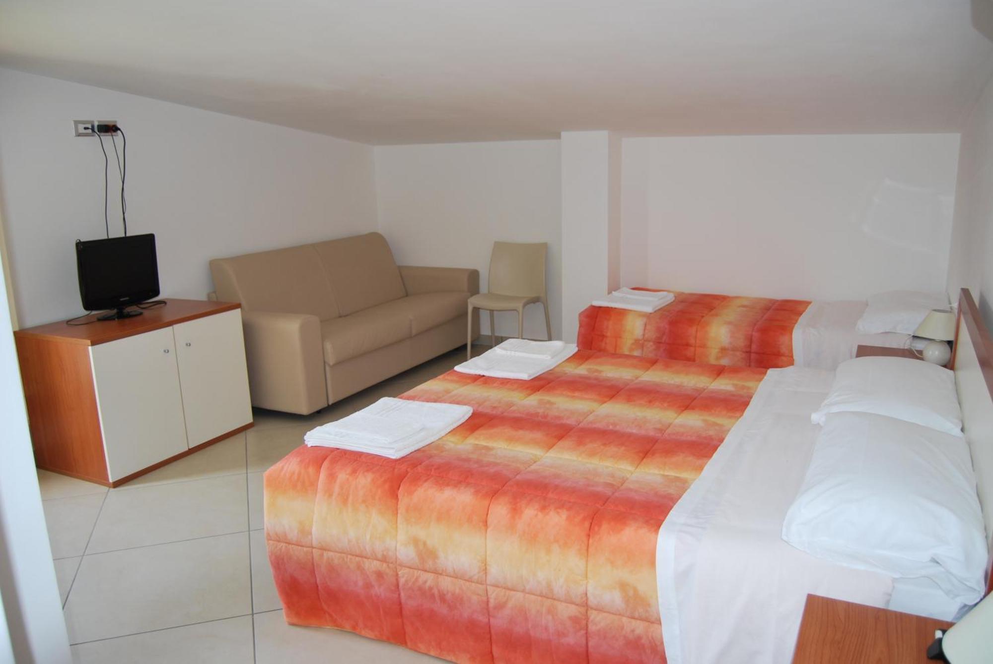 Eu Ropa Hotel Nereto ภายนอก รูปภาพ